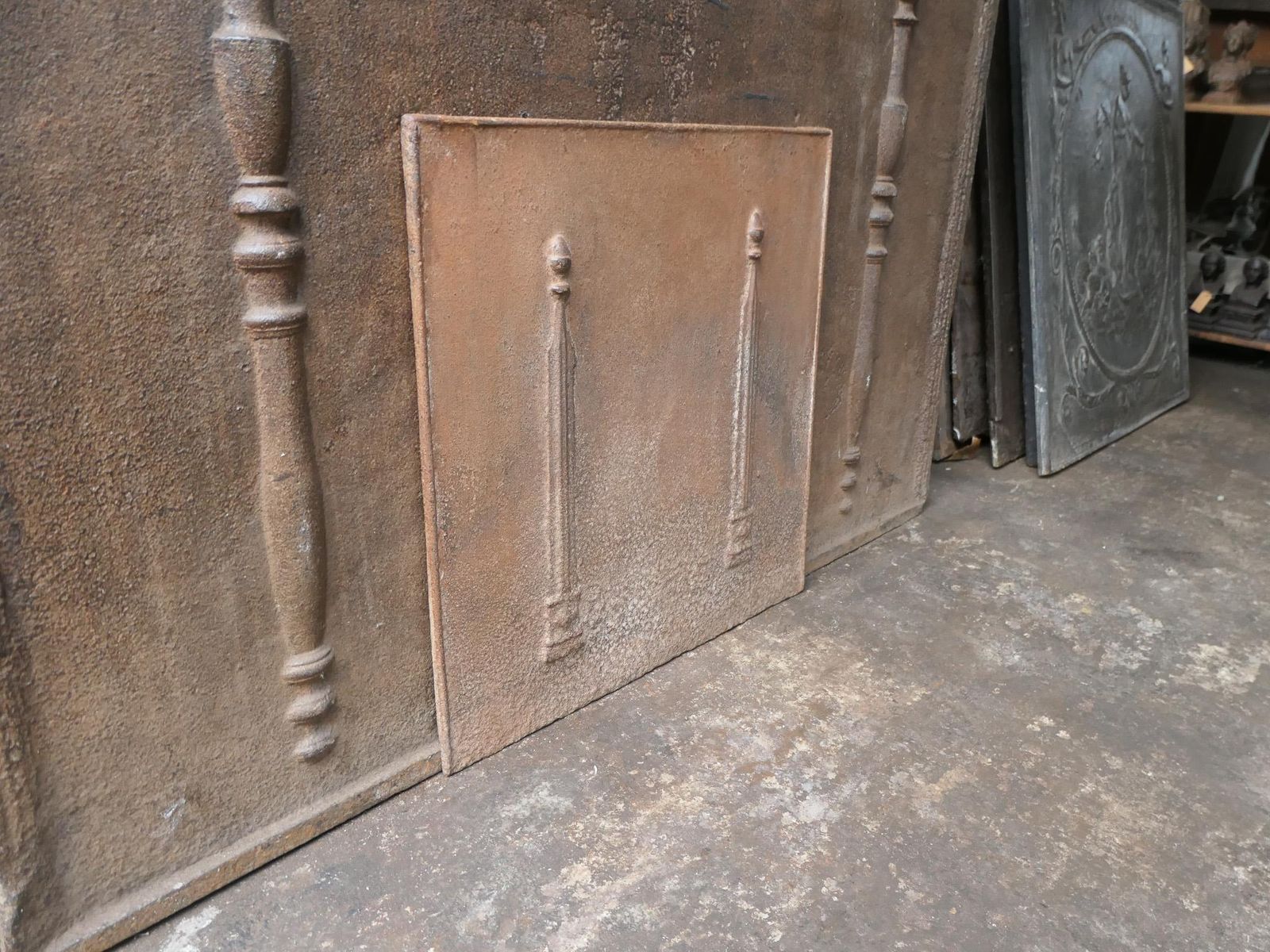 photo furniture Antique French 'Pillars Of Freedom' Fireback / Backsplash, 18th   19th Century