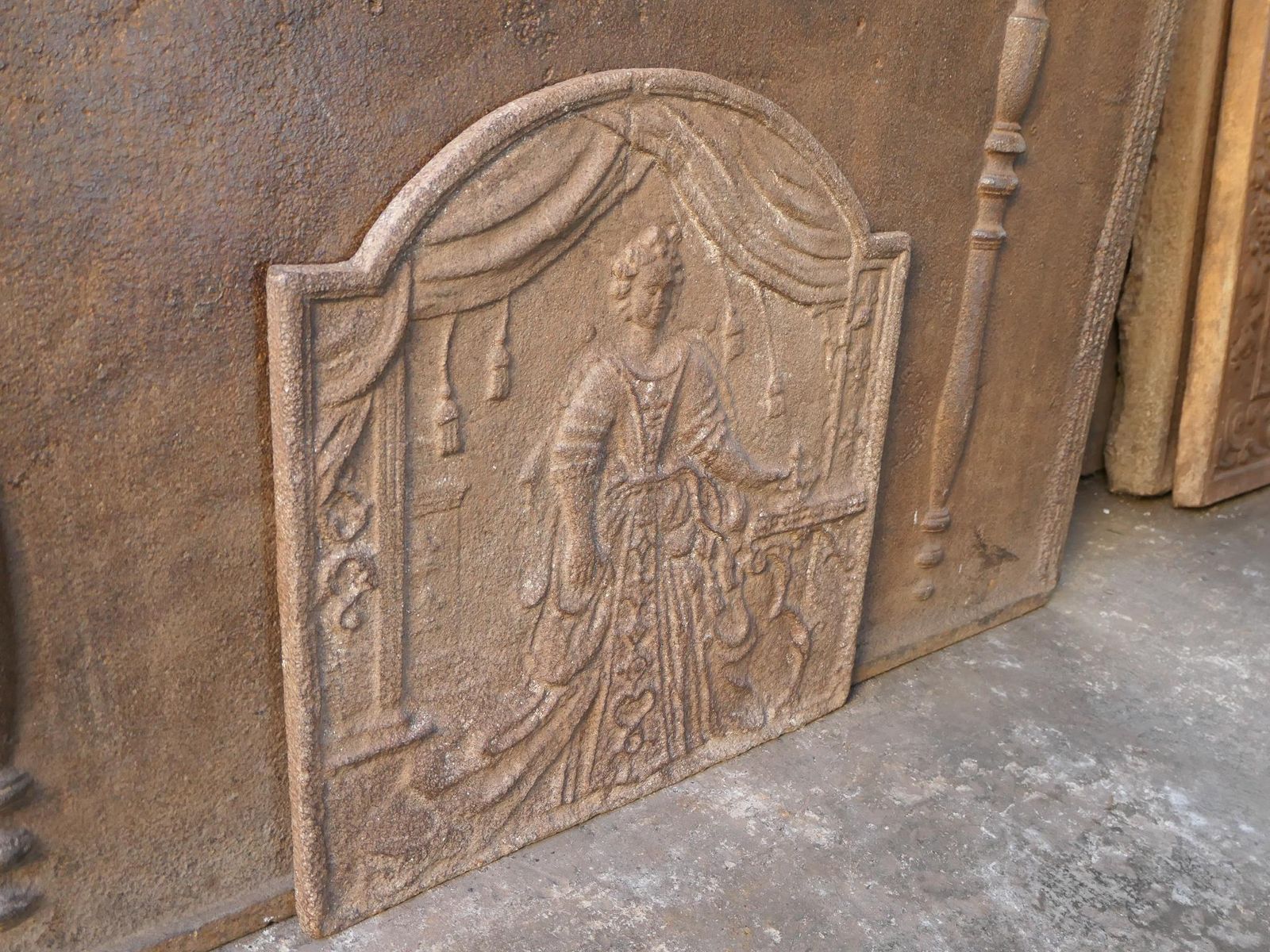 photo for sale 19th Century French 'Marie Leszczyńska' Fireback / Backsplash