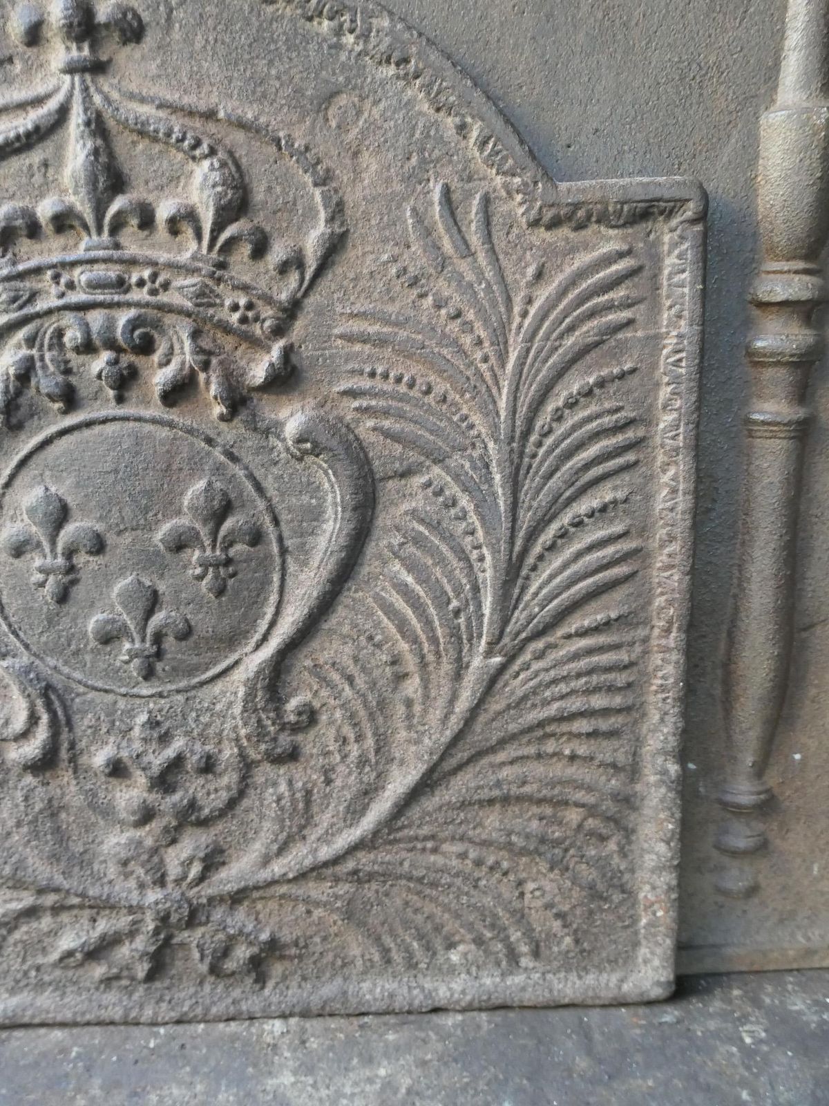 photo for sale 18th Century French Louis XV 'Arms Of France' Fireback / Backsplash