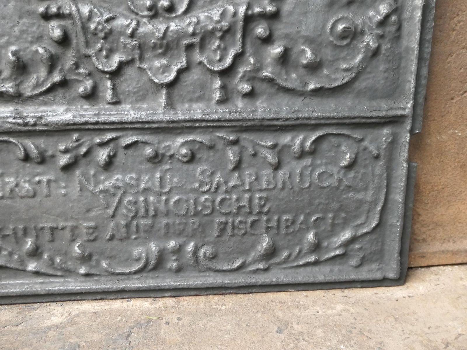 Home Fixtures German Louis XV Period 'Coat Of Arms' Fireback / Backsplash, 18th Century photo