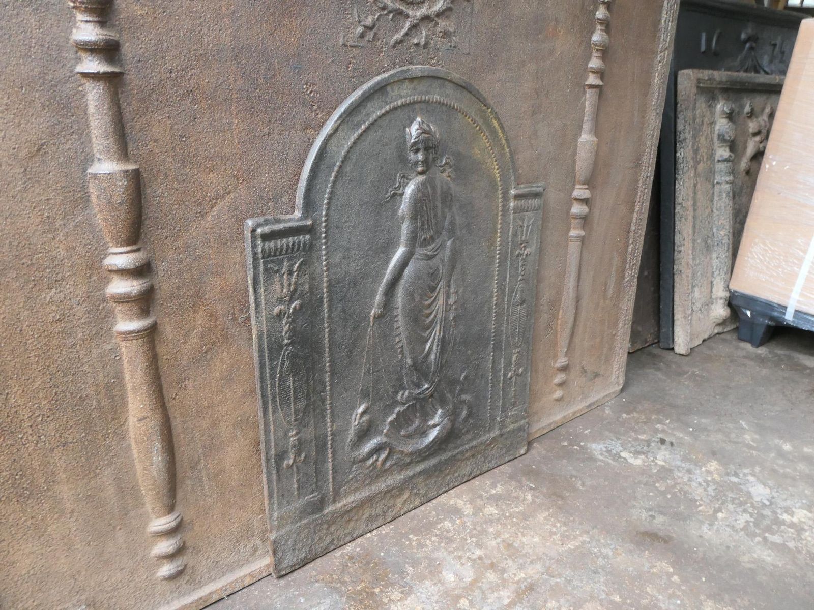 photo vinterior Antique French Neoclassical Period Fireback / Backsplash, 18th   19th C.
