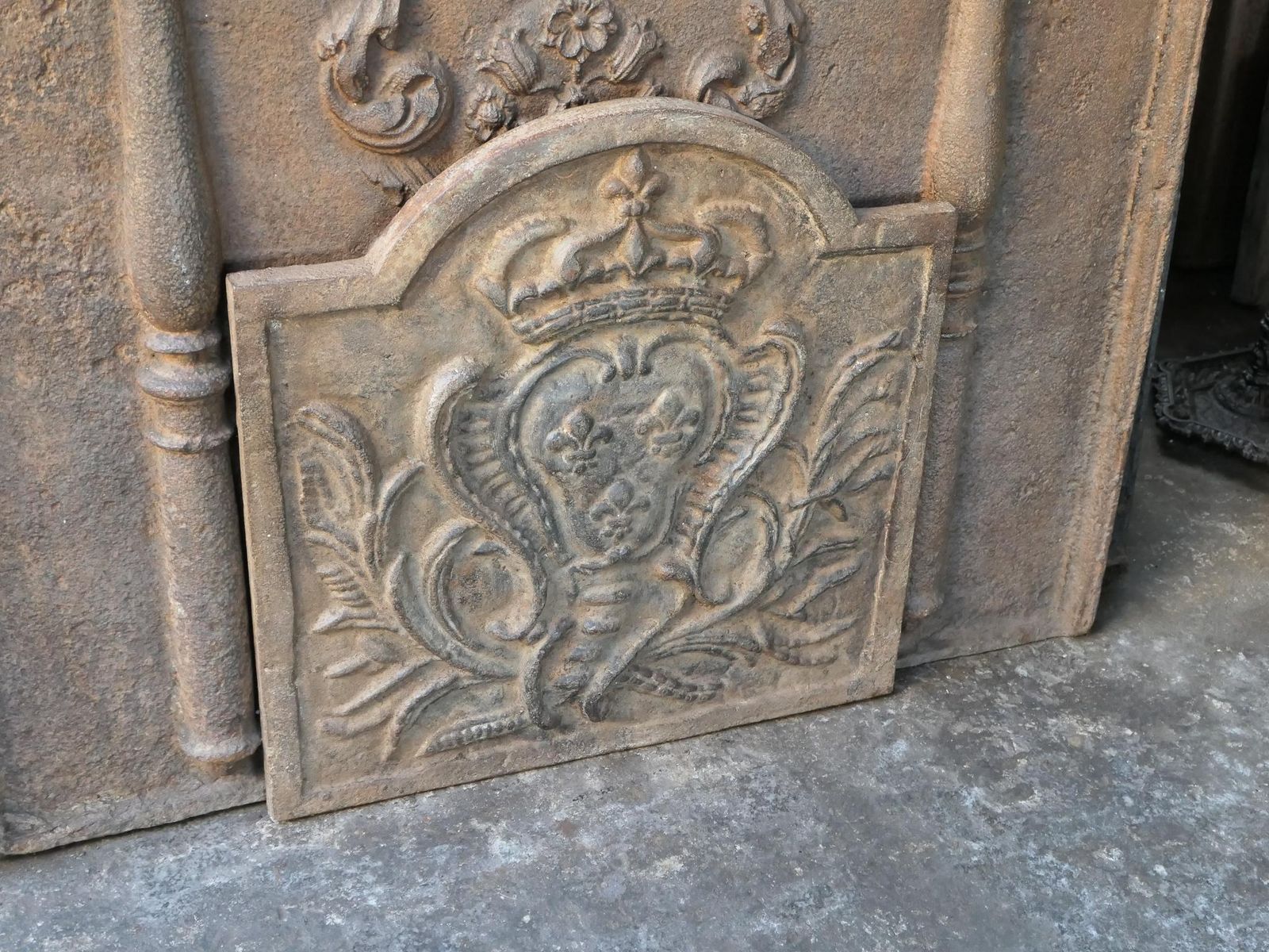 18th Century French Louis XV 'Arms Of France' Fireback / Backsplash photo Home Fixtures
