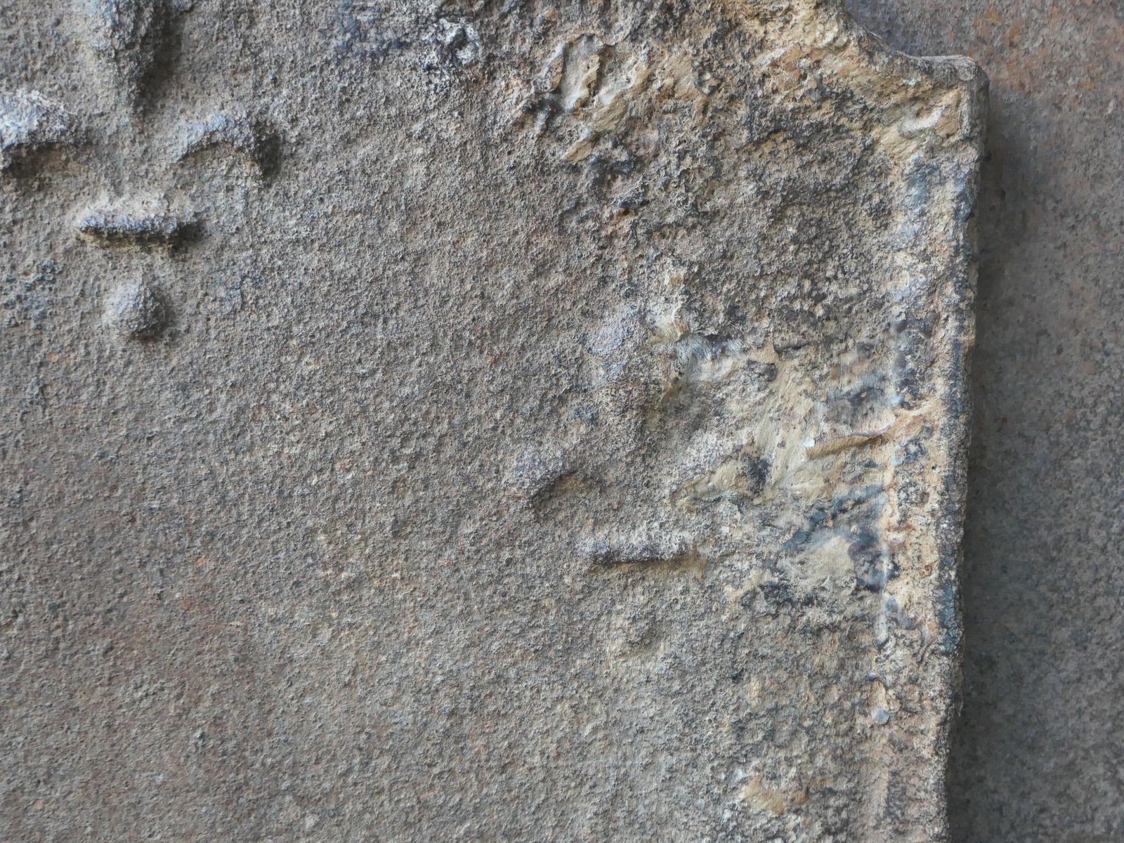 photo for sale Antique French Louis XIV 'Fleur De Lys' Fireback / Backsplash, 17th Century