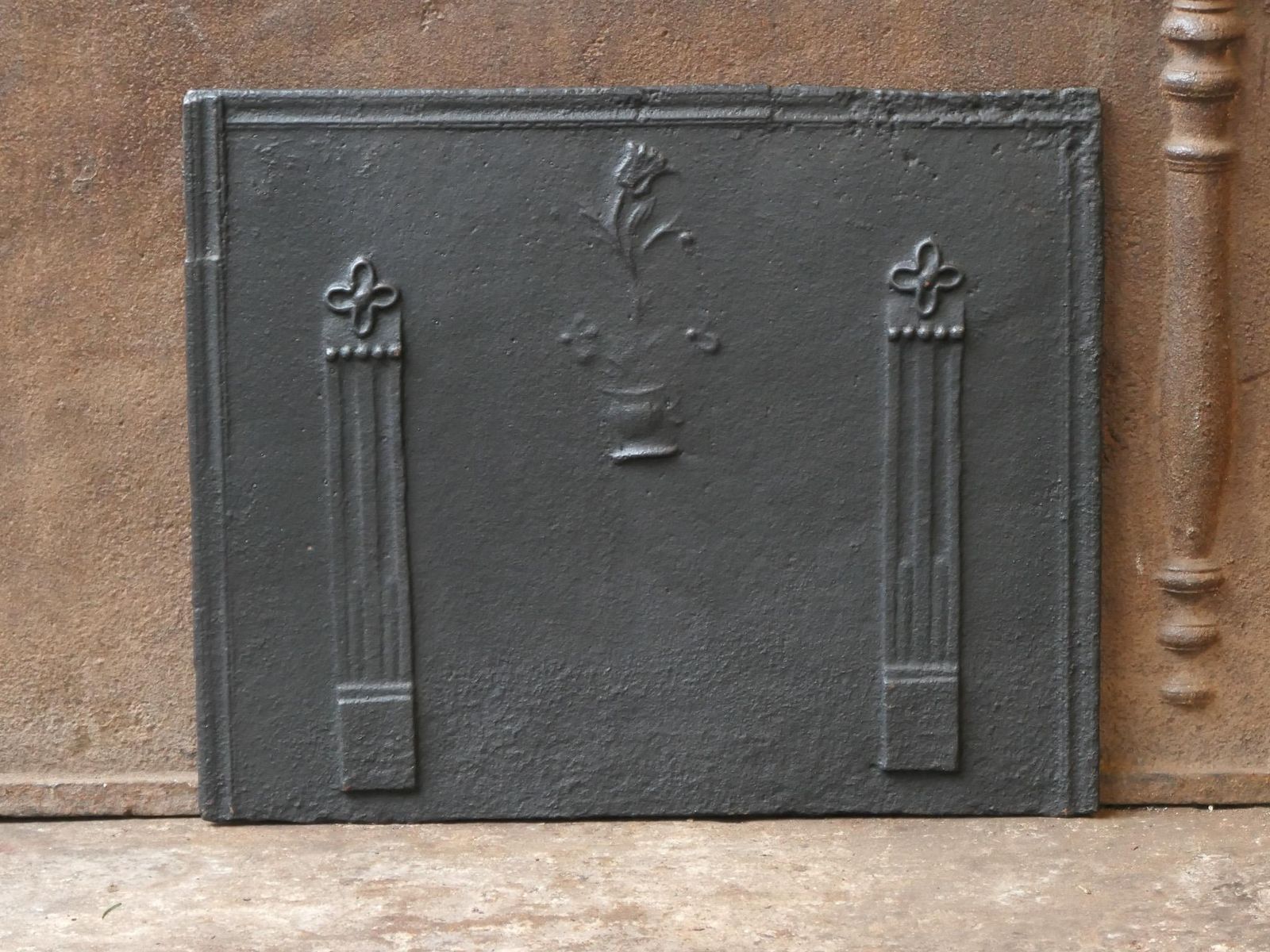 Neoclassical French 'Flower Basket' Fireback / Backsplash, 18th 19th Century photo 576.0