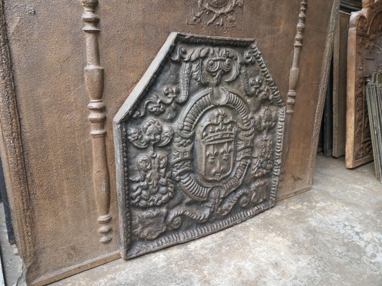 photo furniture French Louis XIII Style 'Arms Of France' Fireback / Backsplash