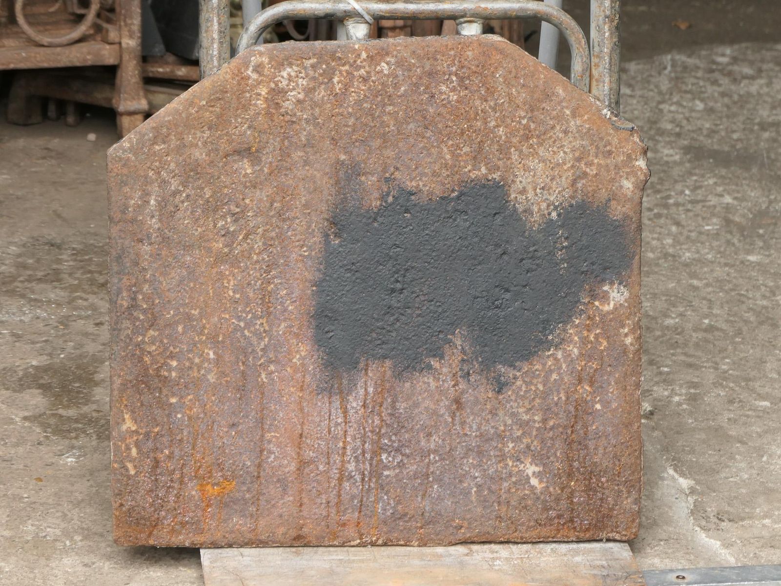 photo buy 17th Century French Louis XIV 'Arms Of France' Fireback / Backsplash