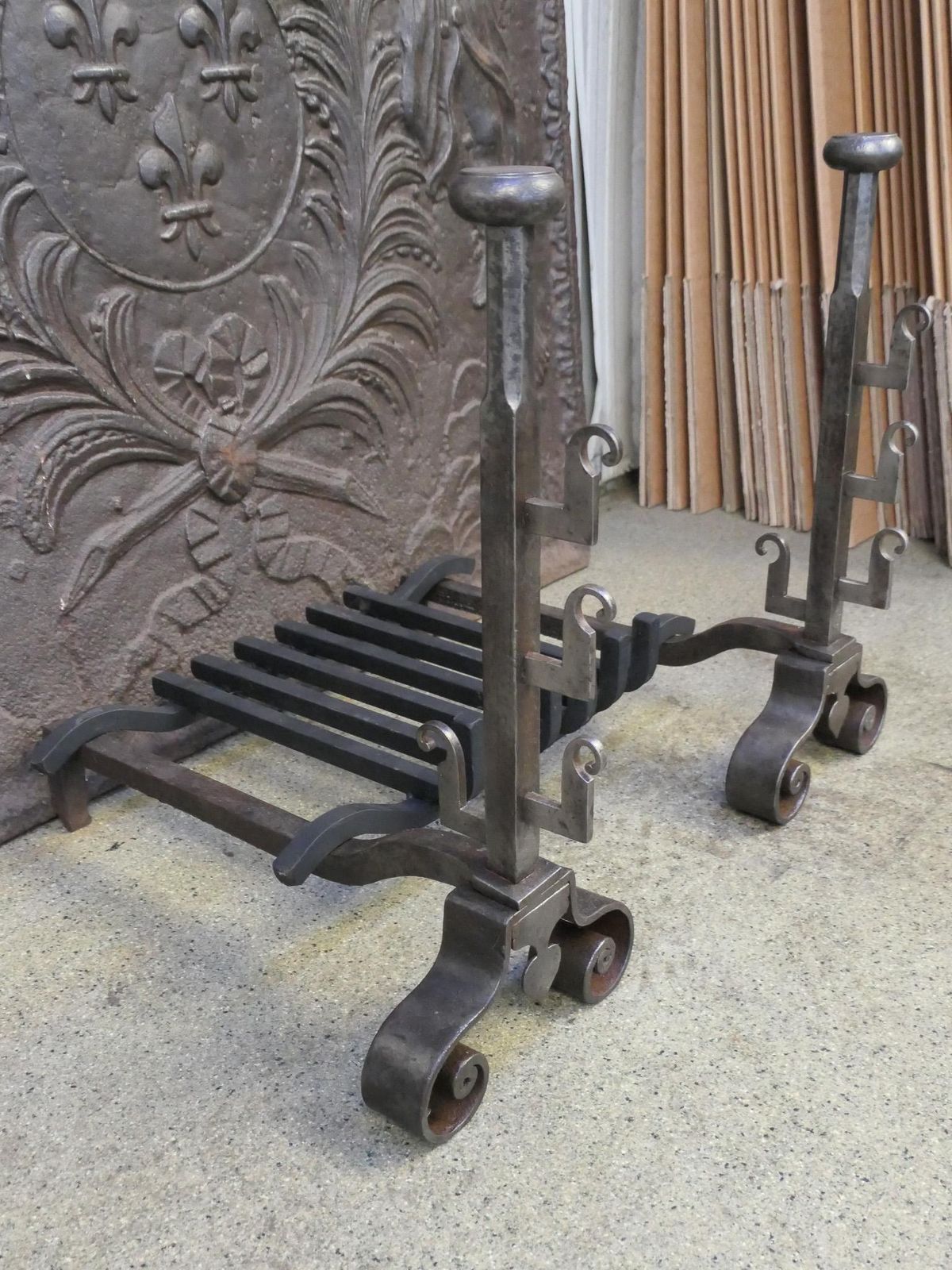 French Louis XV Period Fireplace Grate Or Fire Basket, 18th Century photo vinterior