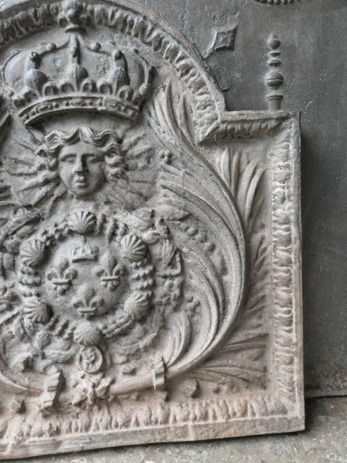 French Louis XIV Style 'Arms Of France' Fireback / Backsplash photo vintage