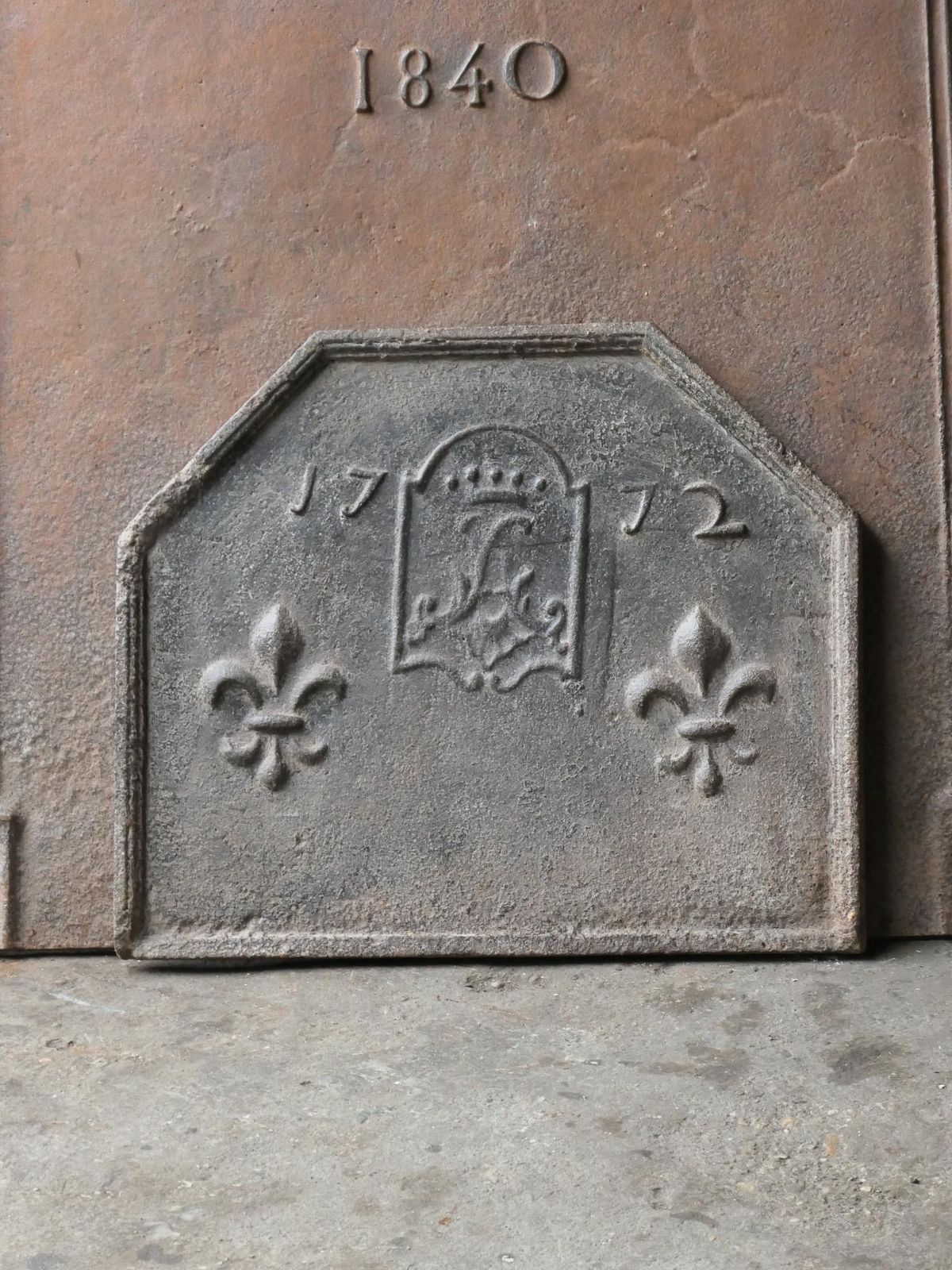 18th Century French Louis XV 'Coat Of Arms' Fireback / Backsplash photo furniture