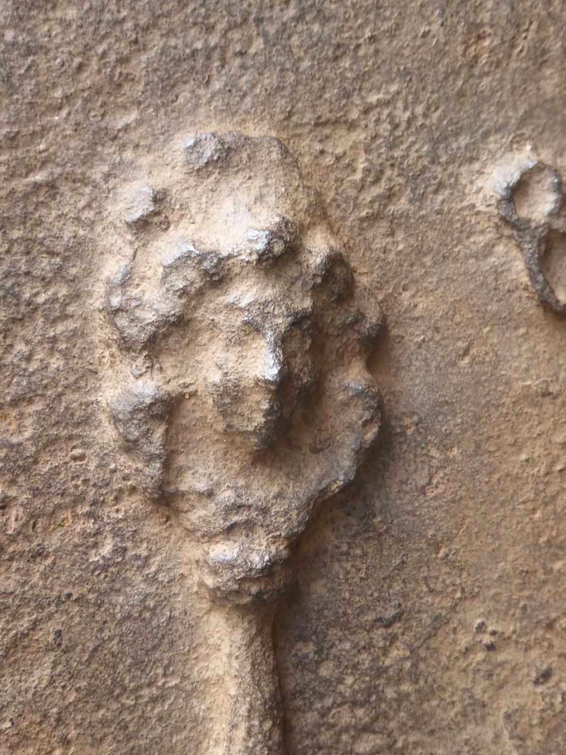 French 'Pillars With Marianne Wearing The Phrygian Cap' Fireback / Backsplash photo vinterior