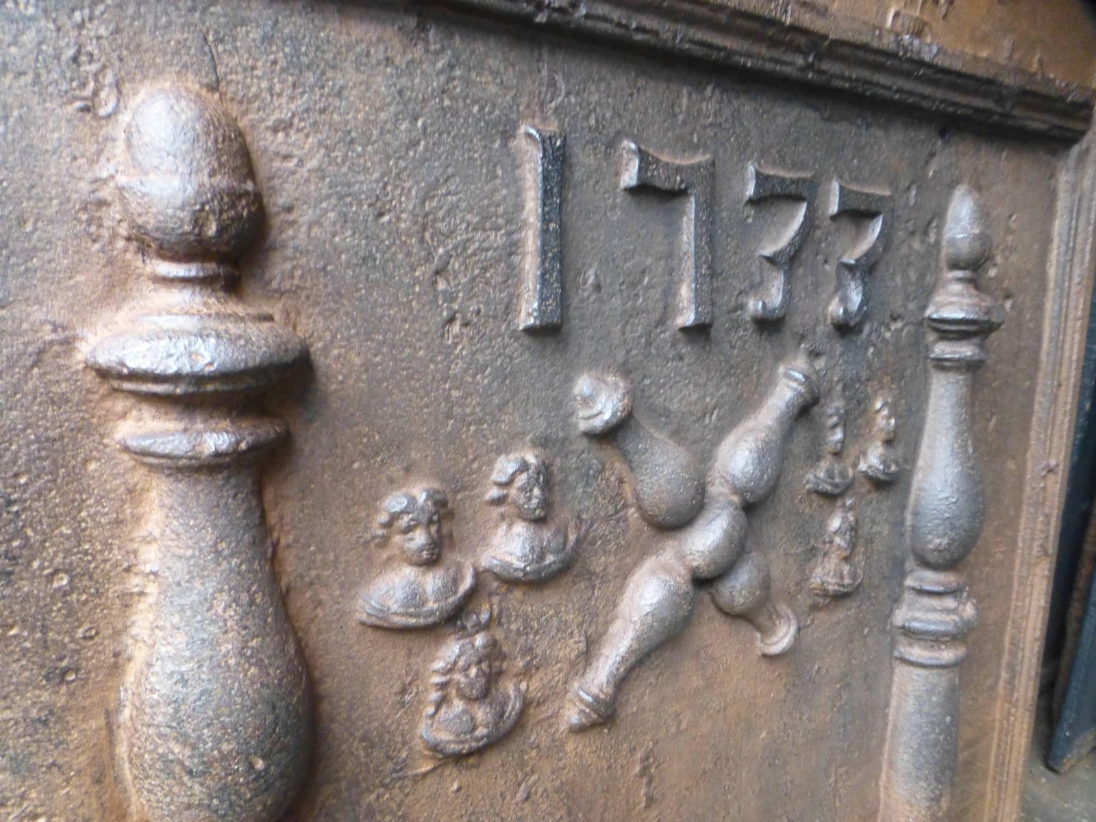 18th Century French 'Pillars Of Hercules' Fireback / Backsplash photo Home Fixtures