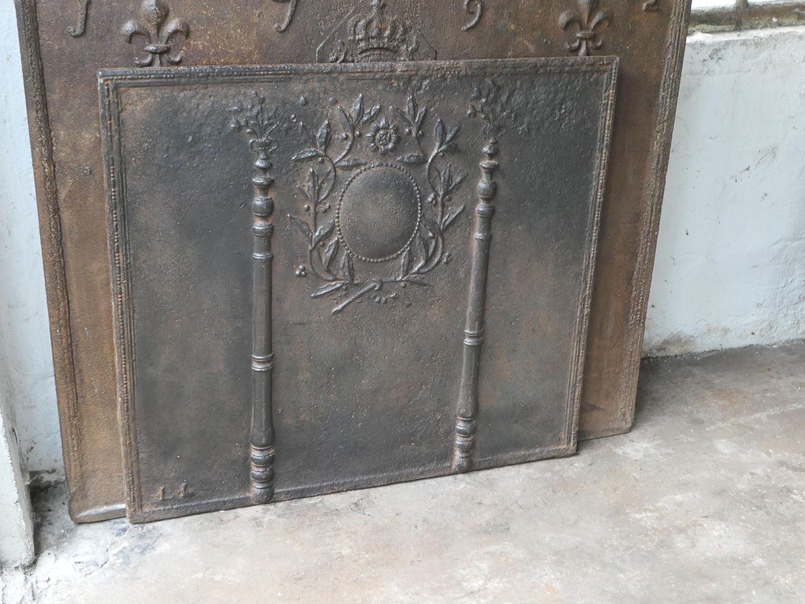 Beautiful Antique French Neoclassical Fireback / Backsplash, 18th   19th Century photo vinterior