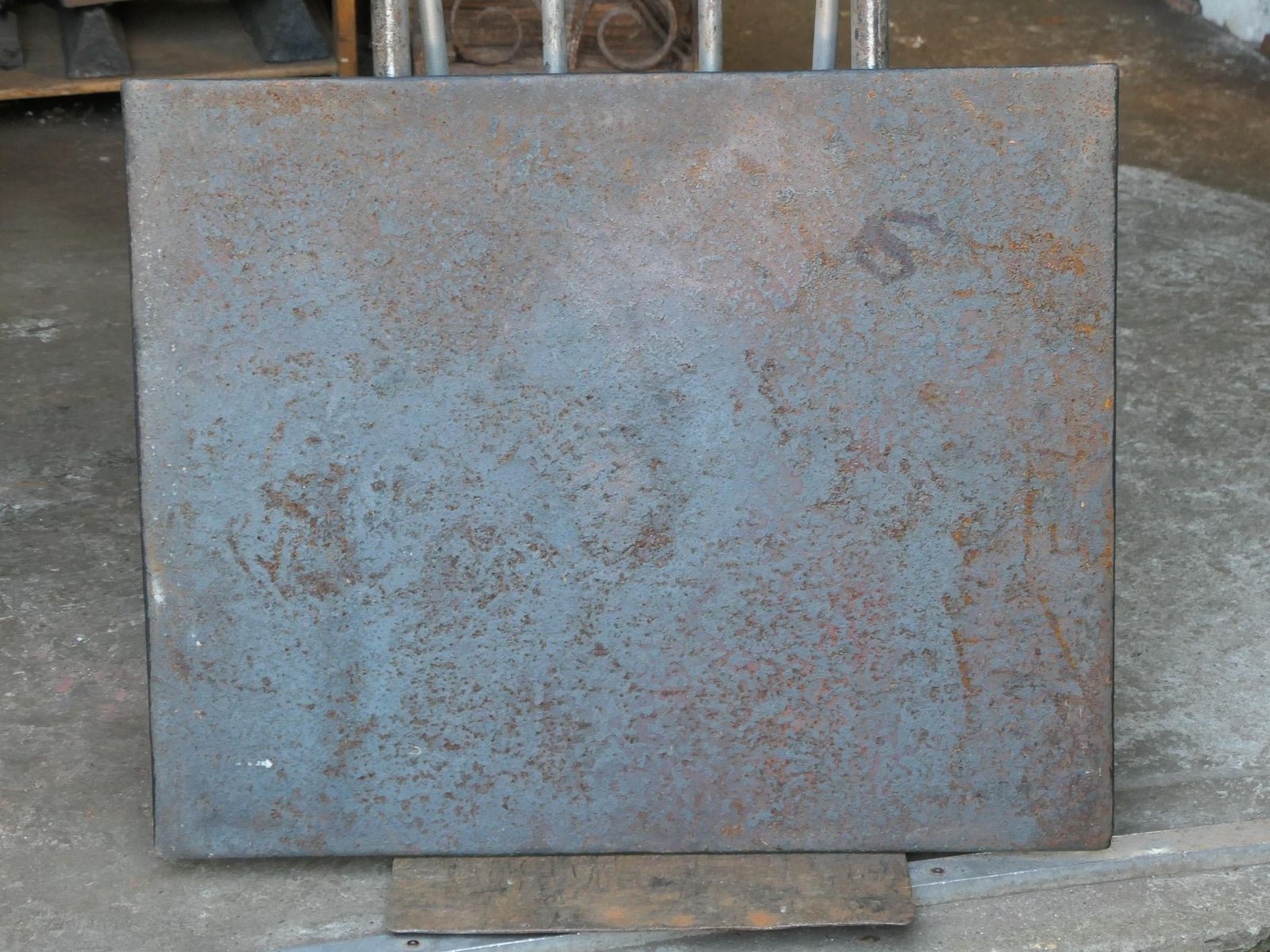 photo buy 18th Century French Louis XIV 'Arms Of France' Fireback / Backsplash, Dated 1754