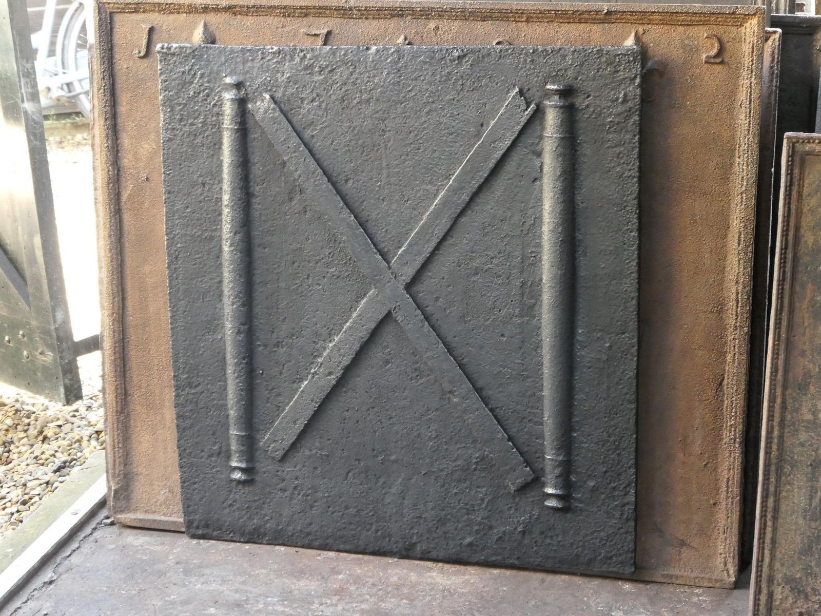 18th C. Louis XIV 'Pillars With Saint Andrew's Cross' Fireback / Backsplash photo 1173.0