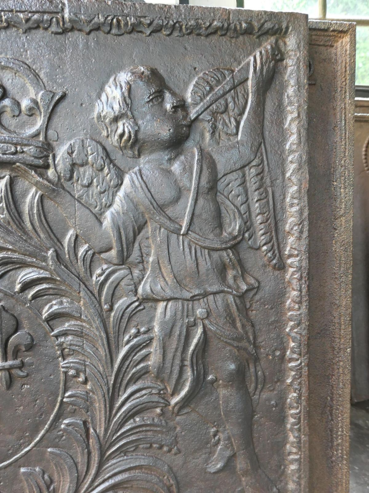photo furniture Antique French Louis XV Arms Of France Fireback / Backsplash, 18th Century