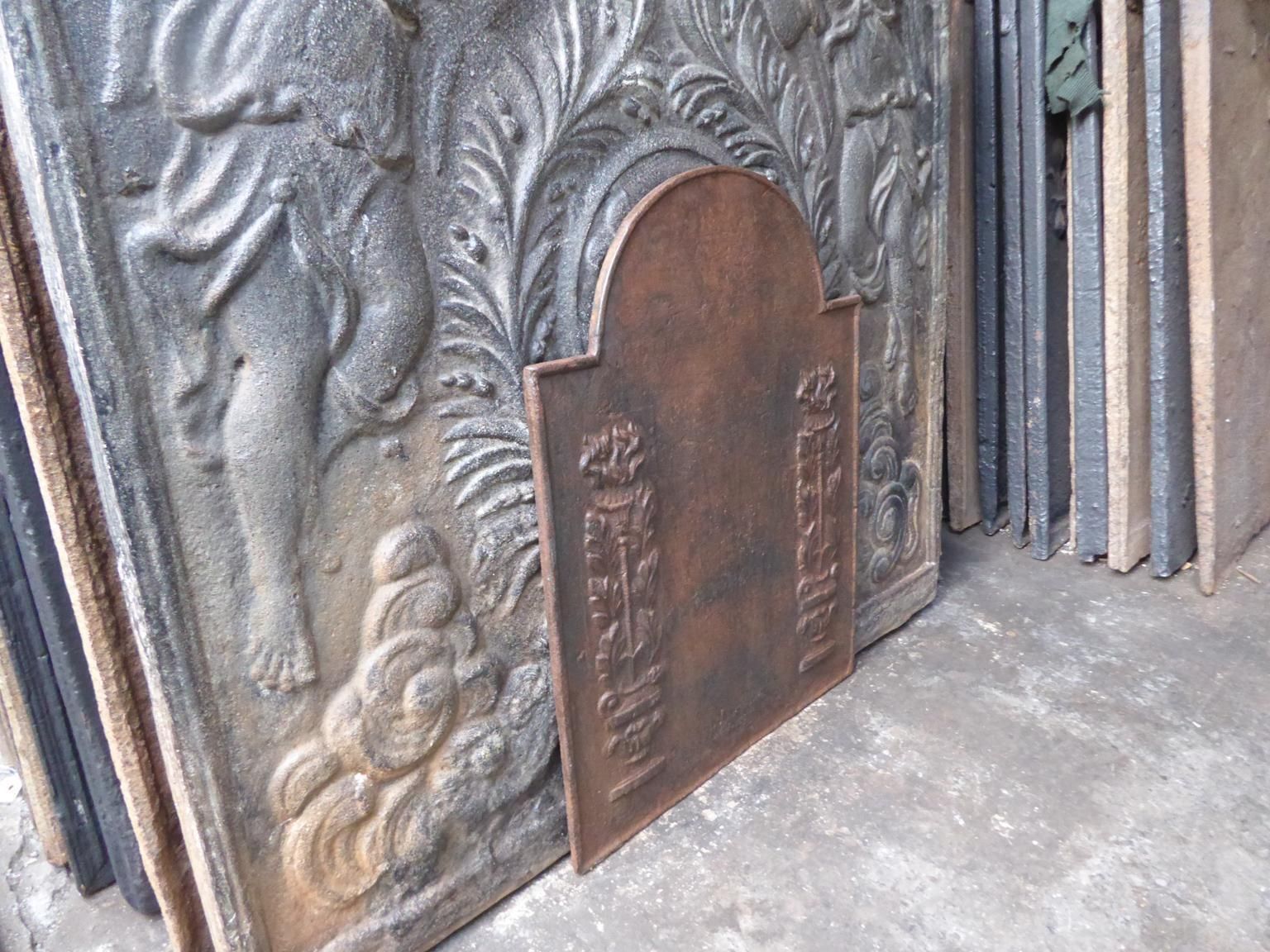 Antique French Neoclassical Fireback / Backsplash, 19th Century photo vinterior