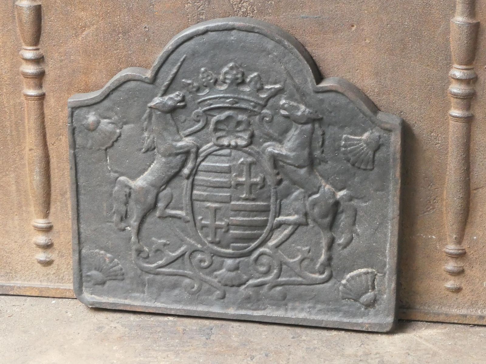 French Louis XIV Style 'Coat Of Arms' Fireback / Backsplash, 20th Century photo 422.0