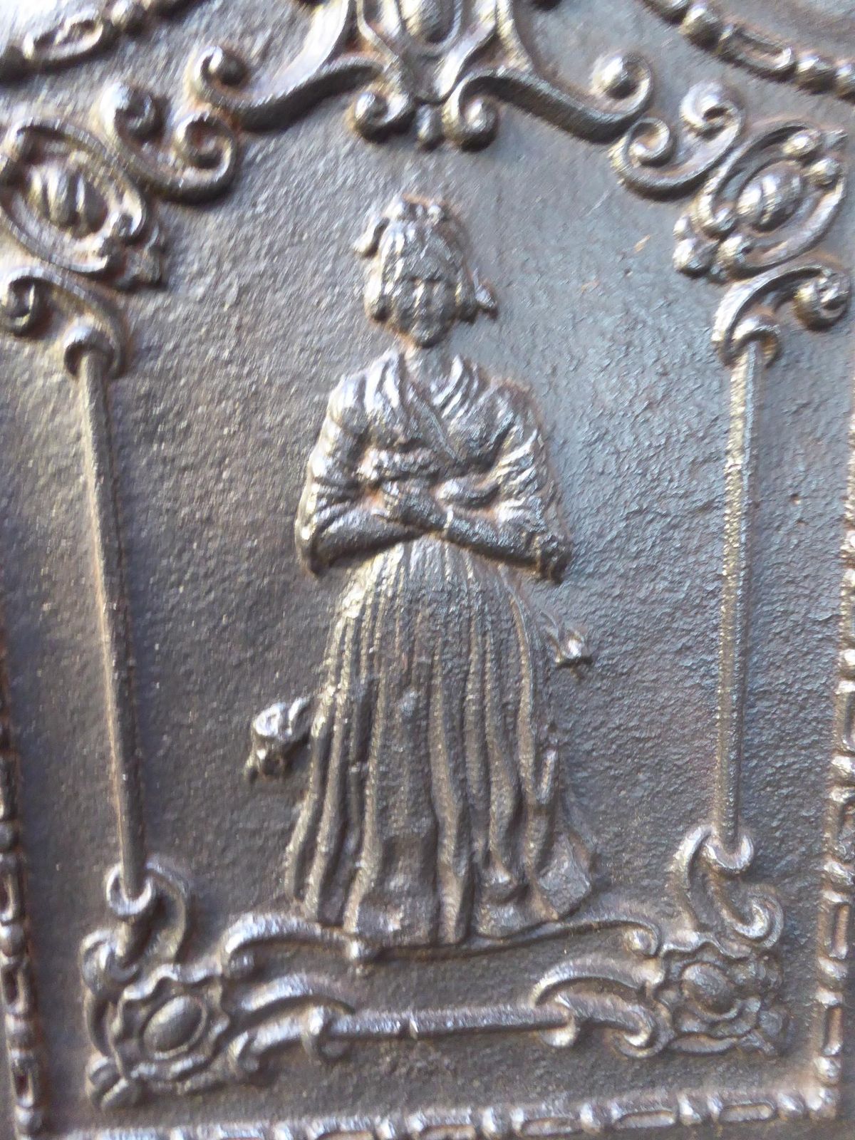 Antique French Napoleon III 'Woman' Fireback / Backsplash, 19th Century photo vinterior