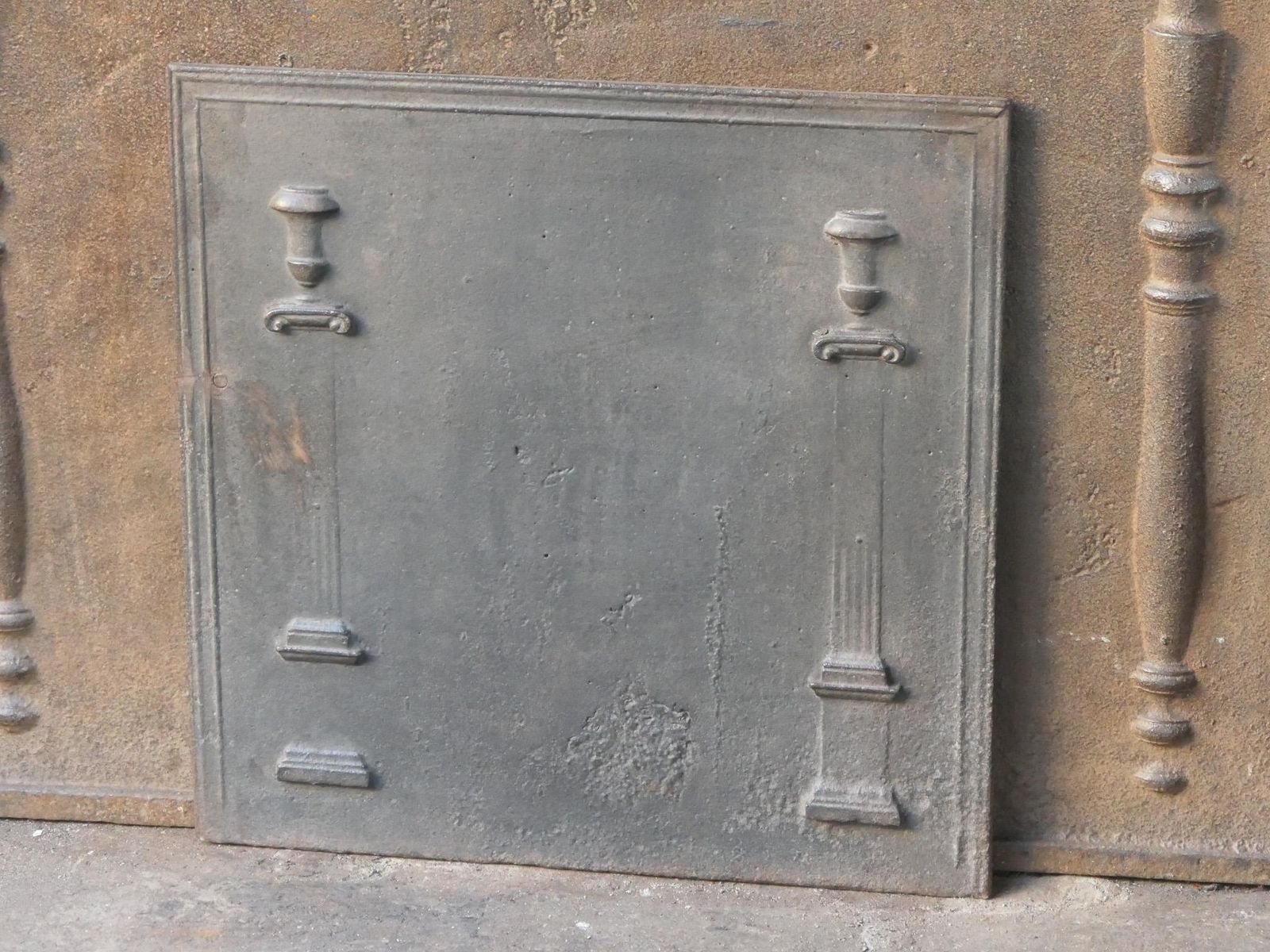 Antique French 'Pillars Of Freedom' Fireback / Backsplash, 18th   19th C. photo vinterior