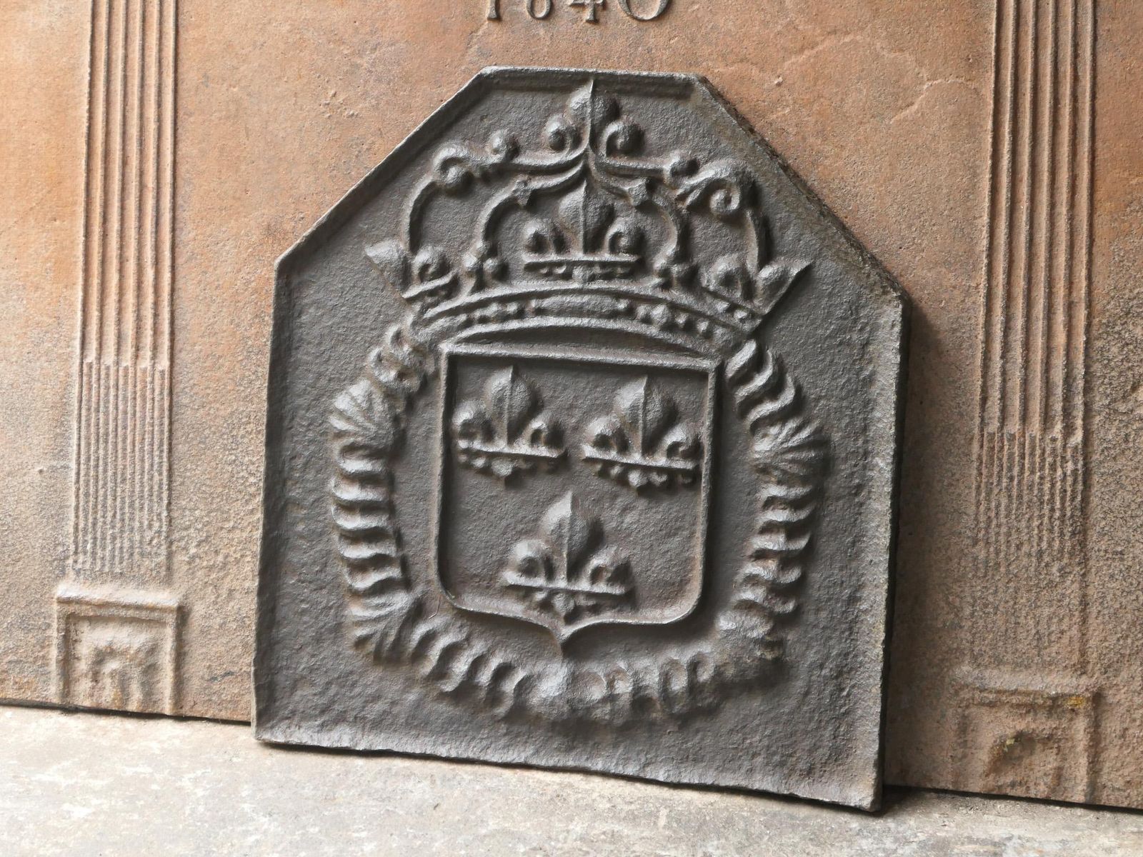 French Louis XIV Style 'Arms Of France' Fireback / Backsplash photo vinterior