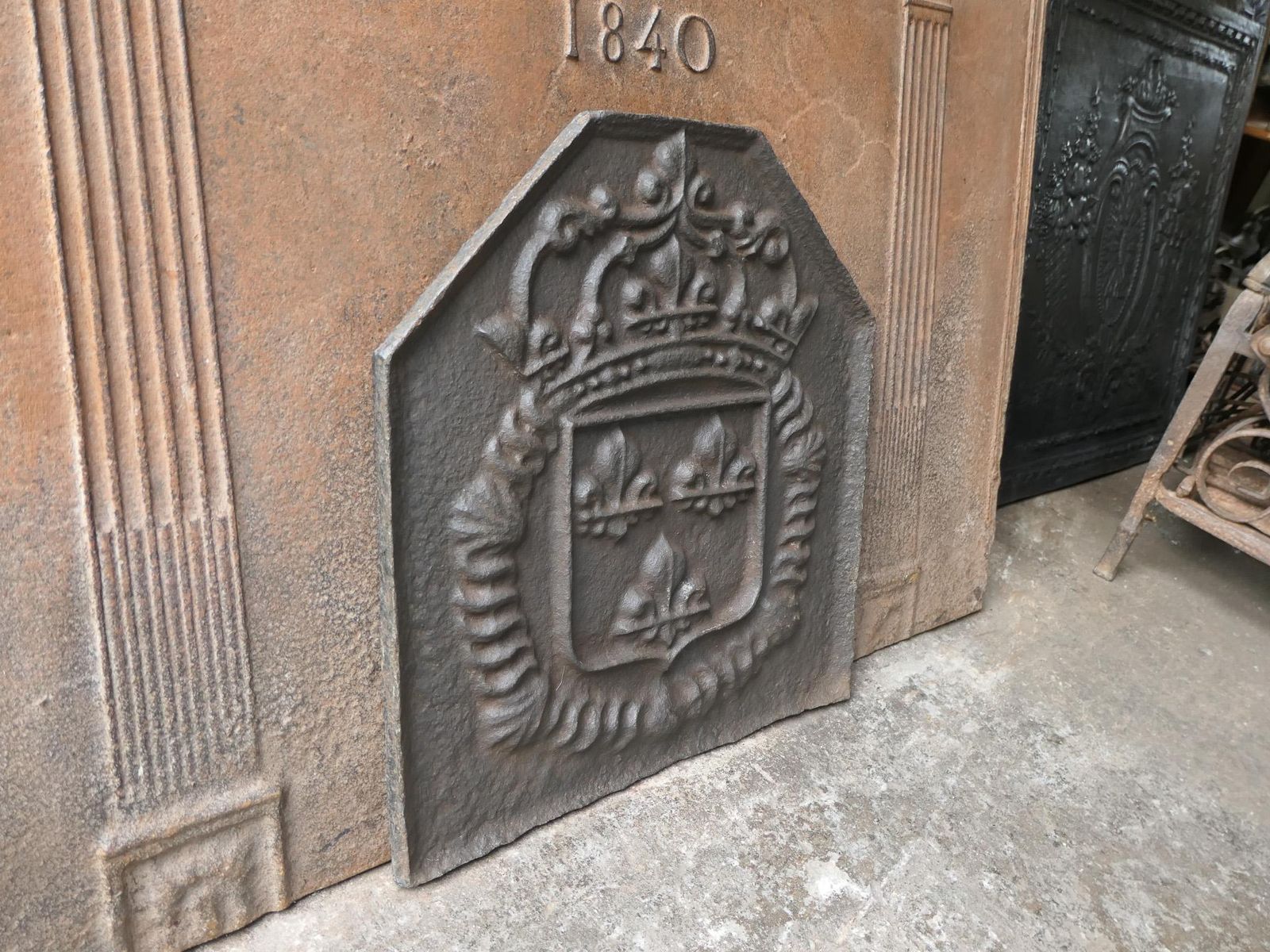 422.0 French Louis XIV Style 'Arms Of France' Fireback / Backsplash photo