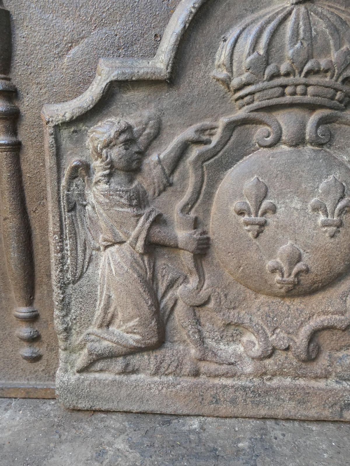 photo for sale 17th   18th Century French Louis XIV 'Arms Of France' Fireback / Backsplash