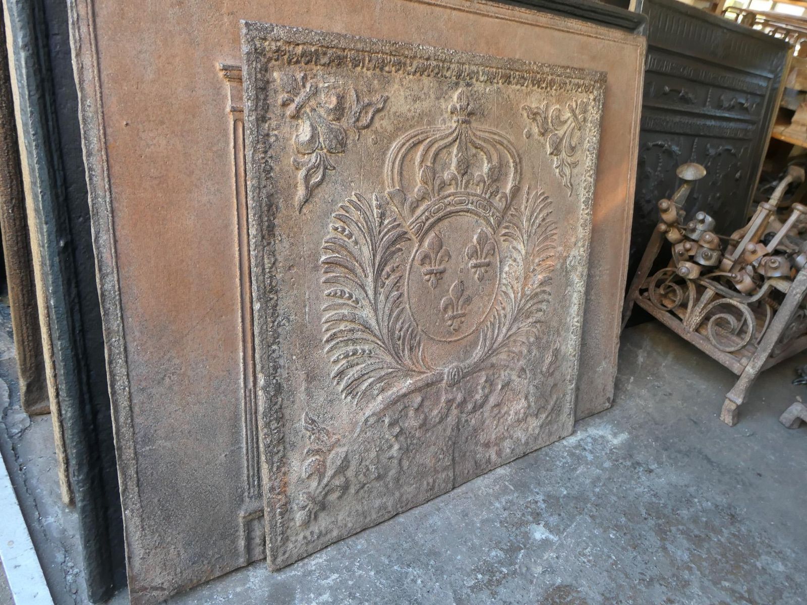 photo buy 17th 18th Century French Louis XIV 'Arms Of France' Fireback / Backsplash