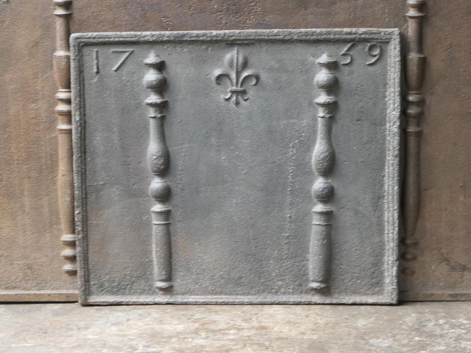 18th C. French Louis XV Fireback / Backsplash With Pillars And Fleur De Lys photo 1088.0