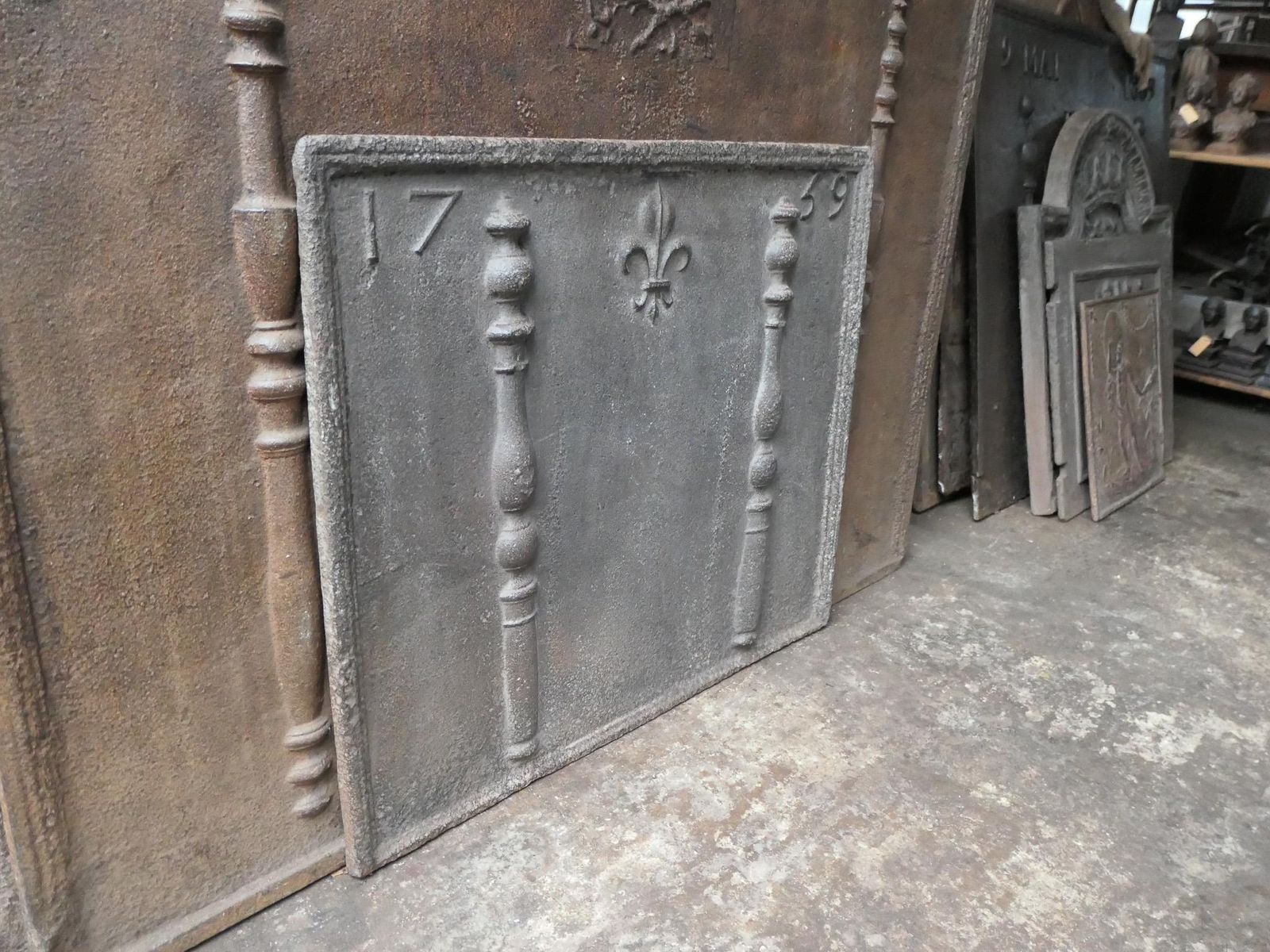 1088.0 18th C. French Louis XV Fireback / Backsplash With Pillars And Fleur De Lys photo