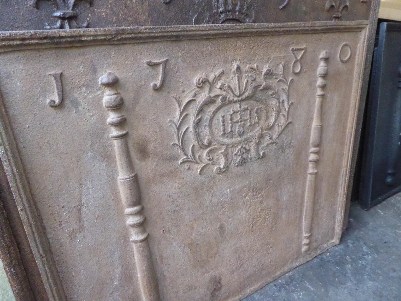 photo furniture 18th Century French Fireback / Backsplash 'Pillars With Medieval Ihs Monogram'
