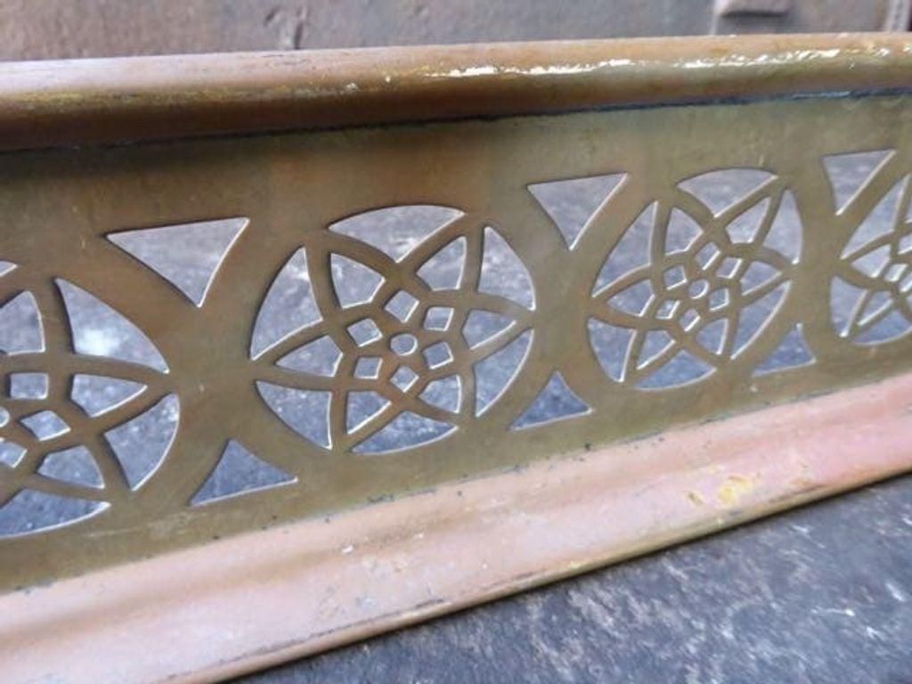 20th Century English Victorian Style Fireplace Fender photo 235.0
