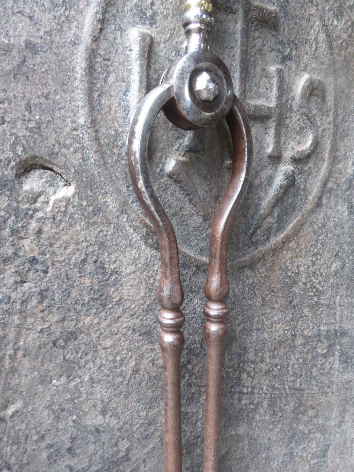 19th Century English Victorian Fireplace Tongs Or Fire Tongs photo 166.0