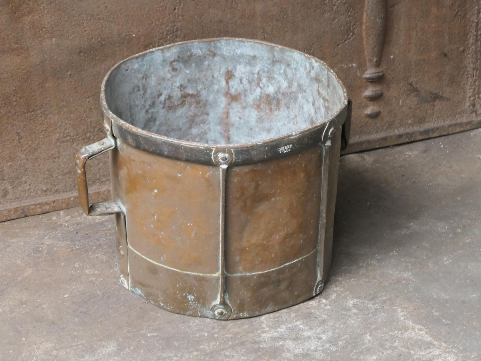 Antique French Copper Log Holder, Early 19th Century photo vinterior