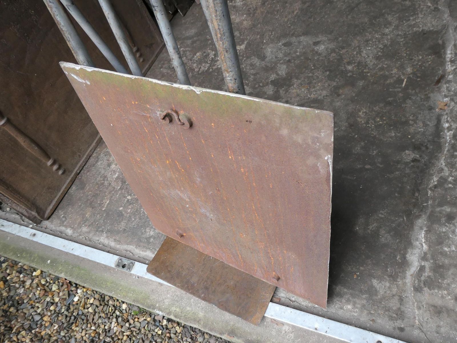 photo vinterior 20th Century German 'Mercury' Fireback / Backsplash. Victorian Style.