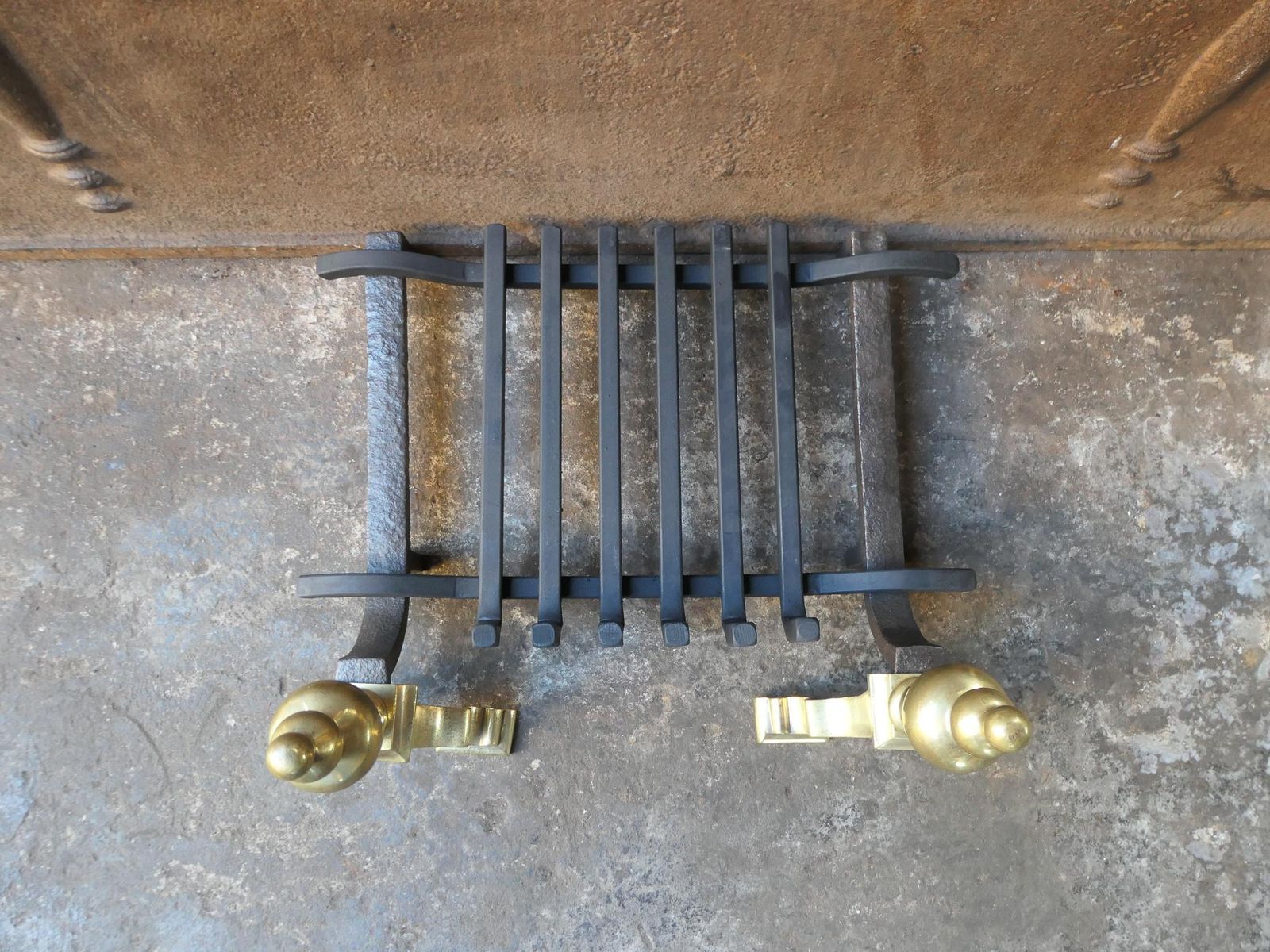 19th 20th Century English Victorian Fireplace Grate Or Fire Basket photo vintage
