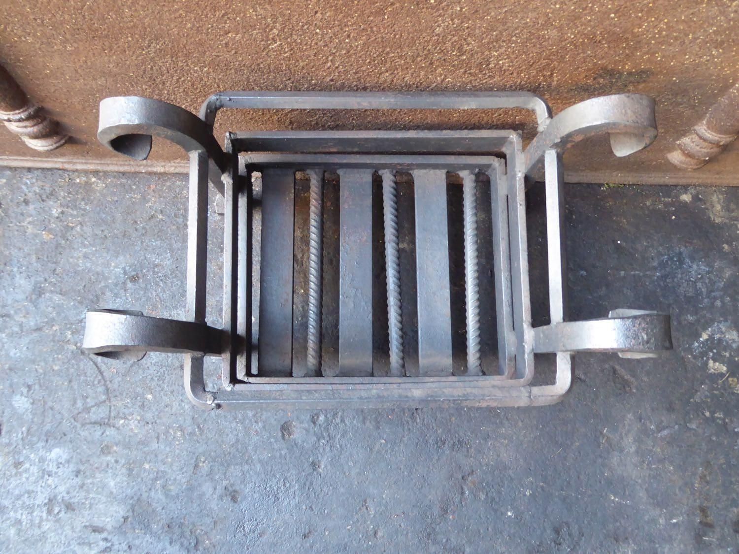 English Victorian Style Fireplace Grate Or Fire Basket, 20th Century photo buy