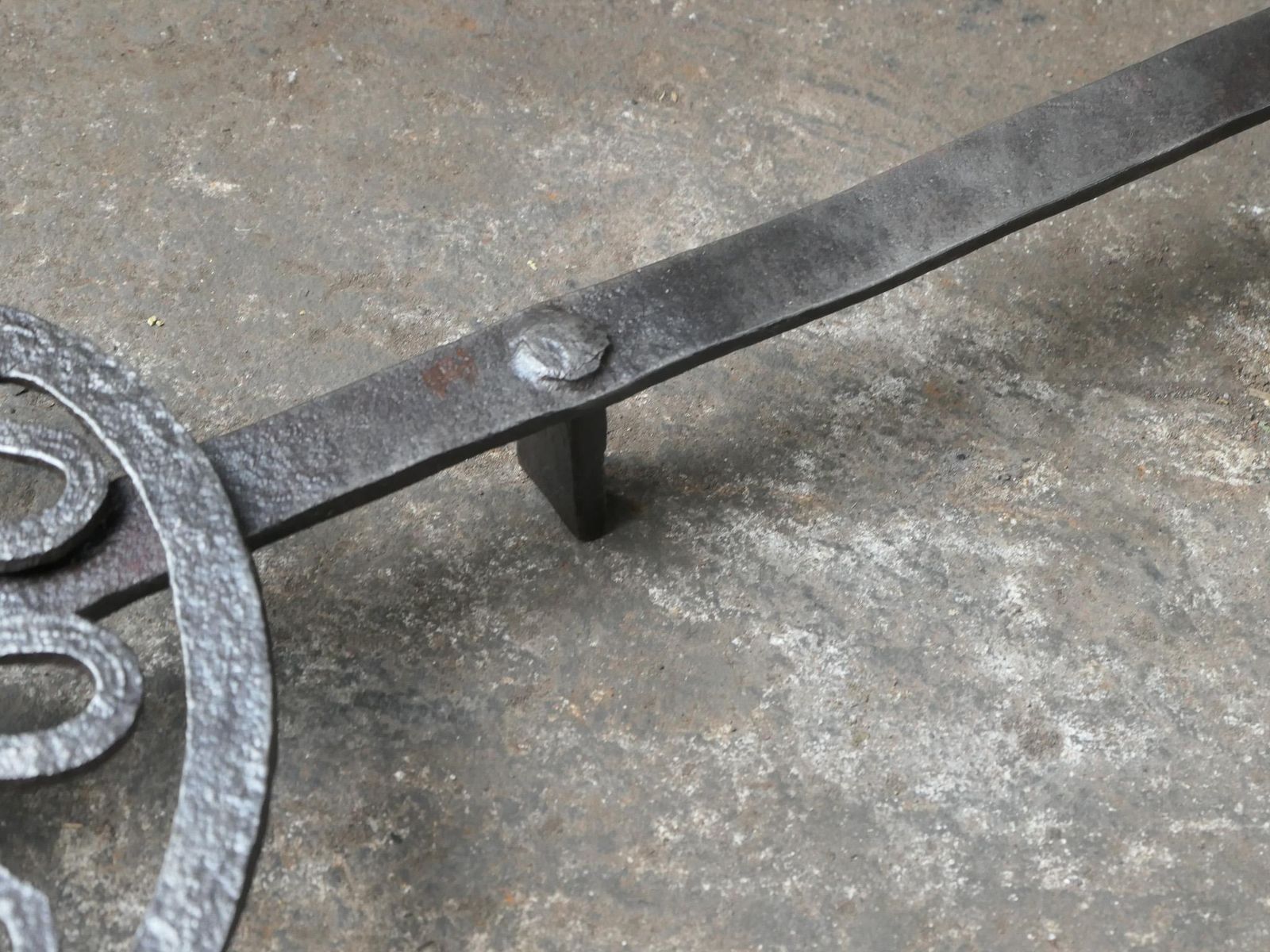 Hand Forged 17th   18th Century French Rotating Gridiron photo vinterior