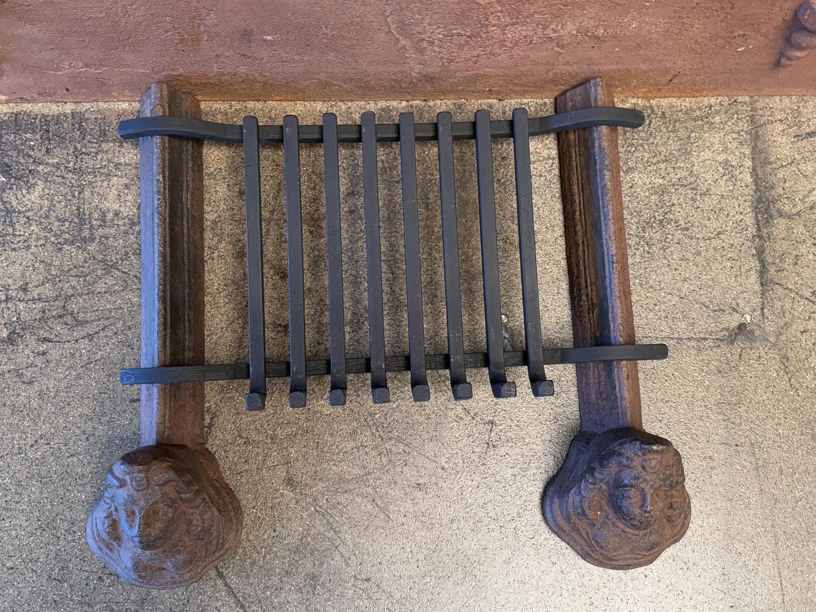 photo vinterior 18th Century French Louis XV Period Fireplace Grate Or Fire Basket