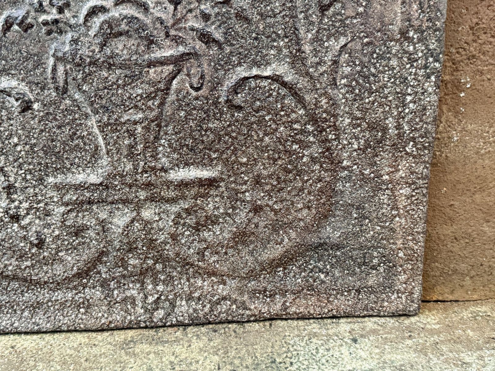 Neoclassical 'Flower Basket' Fireback / Backsplash, Early 19th Century photo vinterior
