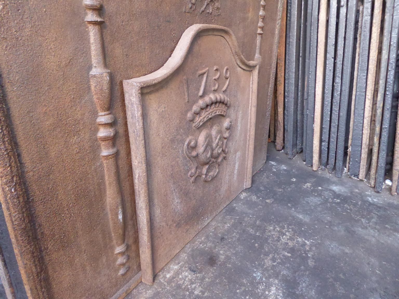 photo furniture French Louis XIV Style 'Coat Of Arms' Fireback / Backsplash