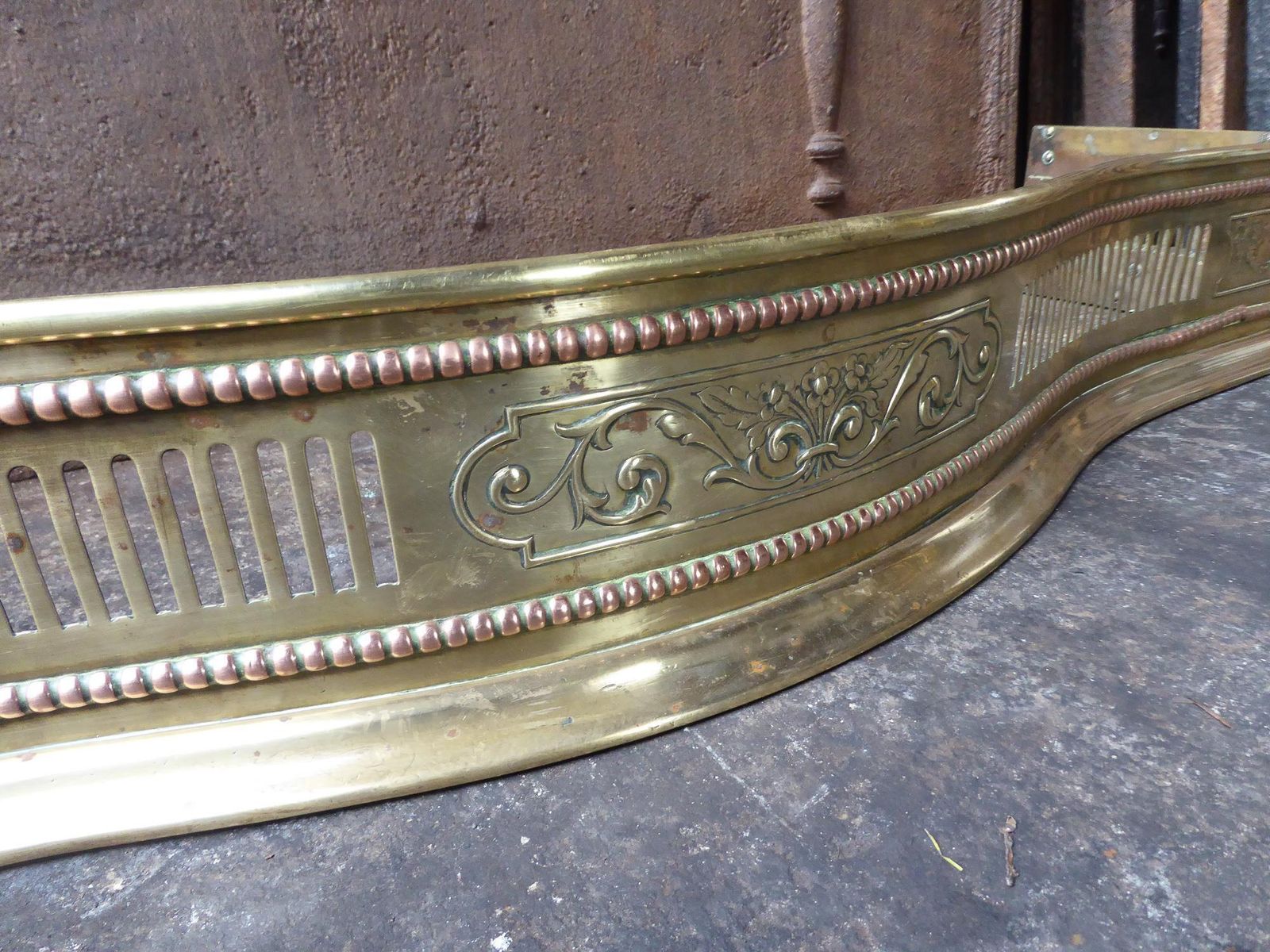 19th Century English Victorian Fireplace Fender Or Fire Fender photo buy