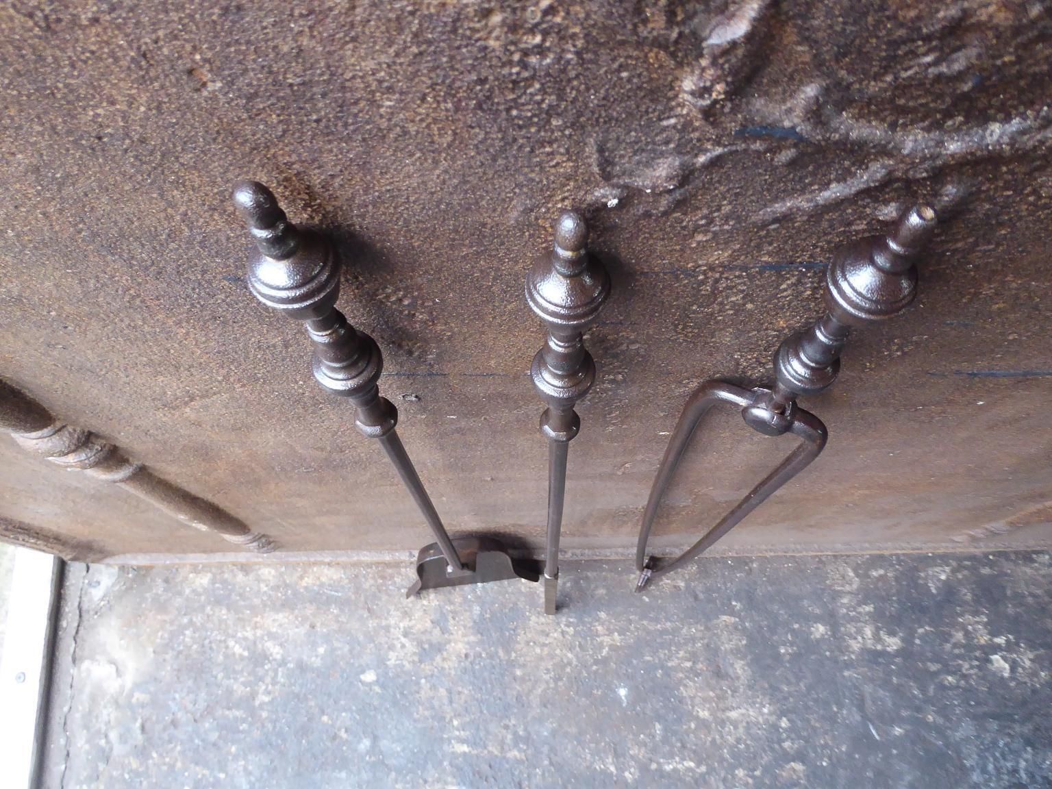 Late 18th Or Early 19th Century Dutch Neoclassical Fireplace Tools Of Fire Tools photo vinterior