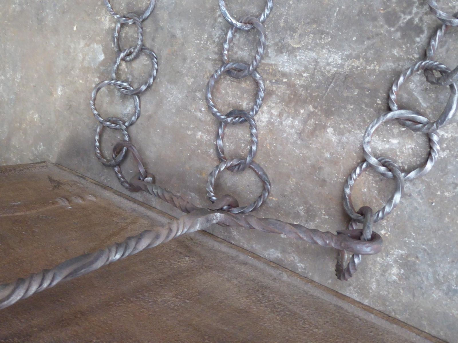 746.0 Large 17th Century French Fireplace Trammel Or Hanger photo