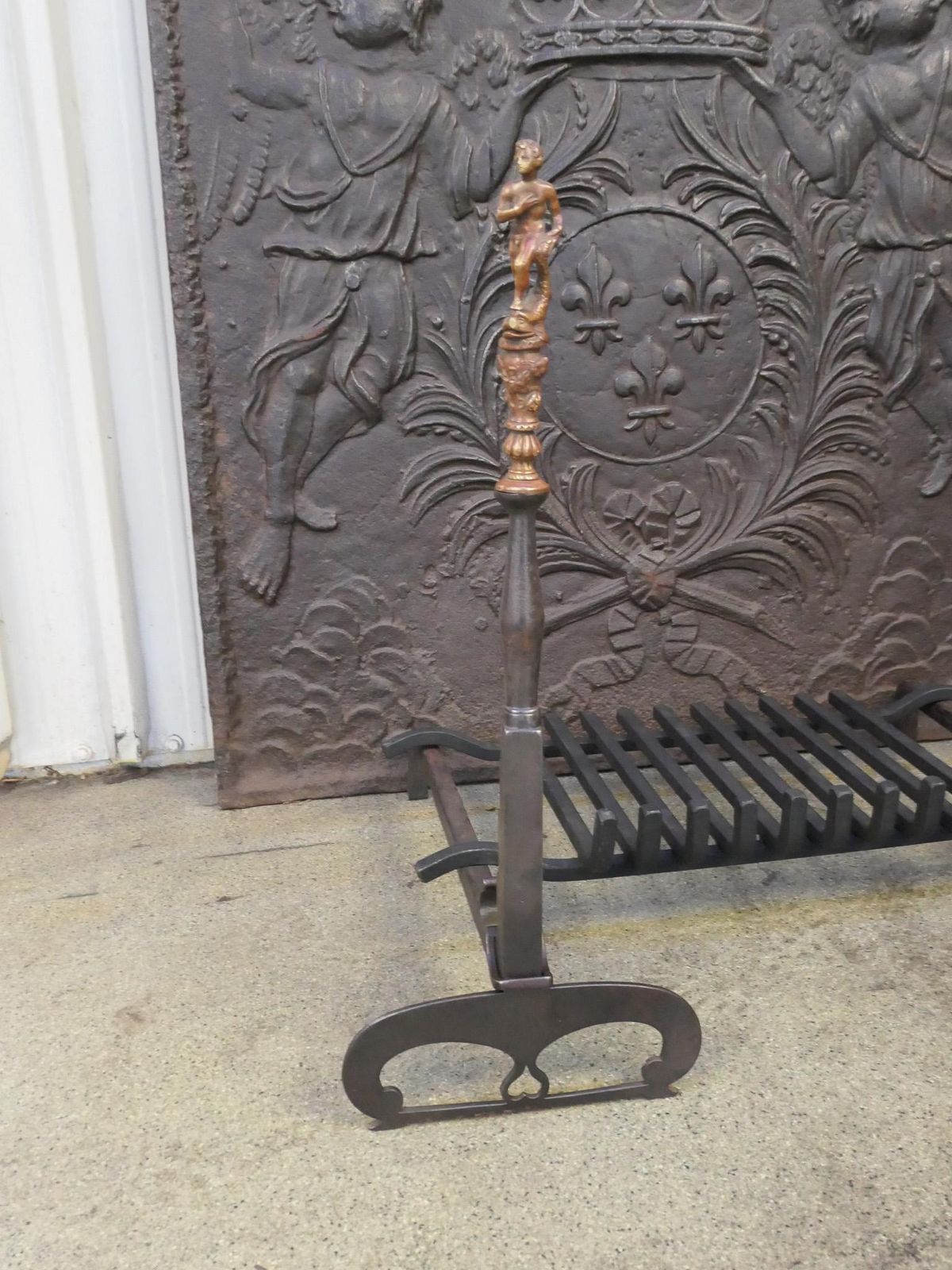 19th Century French Victorian Fireplace Grate Or Fire Basket photo 1088.0