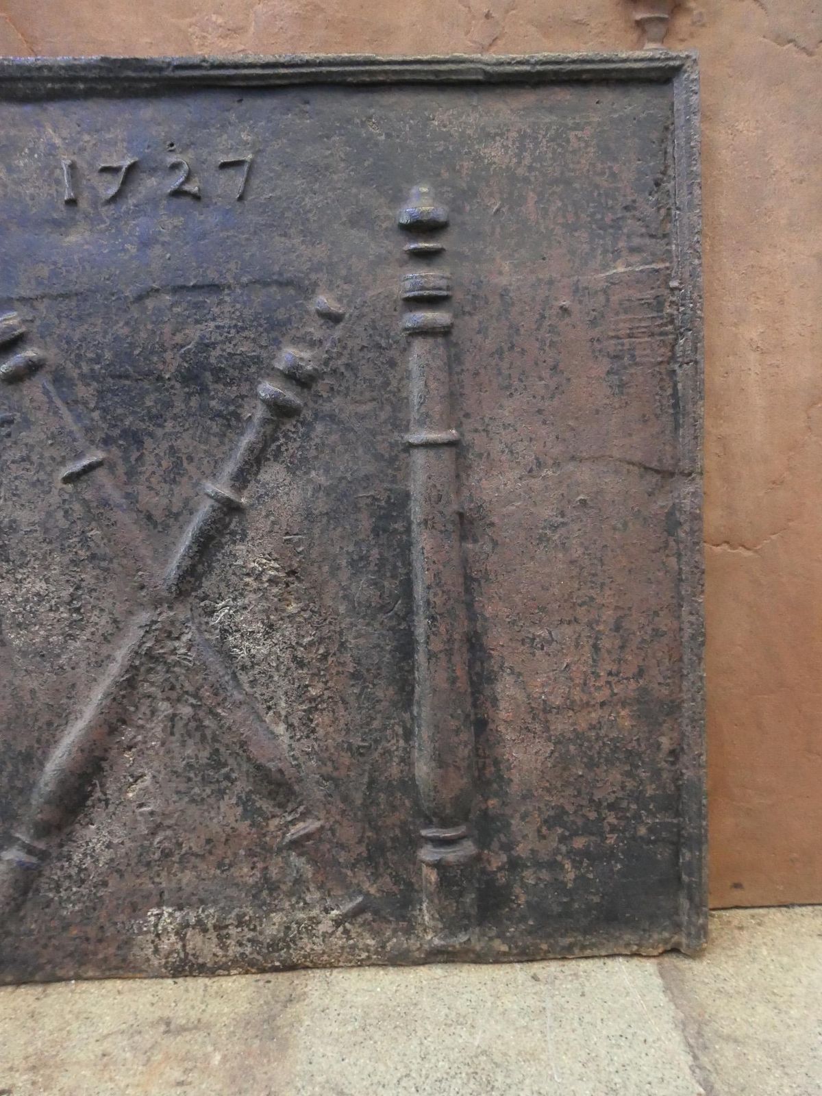 Louis XIV Period 'Pillars With Saint Andrew's Cross' Fireback / Backsplash photo vinterior
