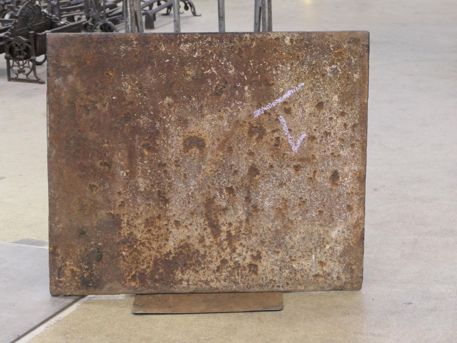 photo for sale Louis XIV Period 'Pillars With Saint Andrew's Cross' Fireback / Backsplash