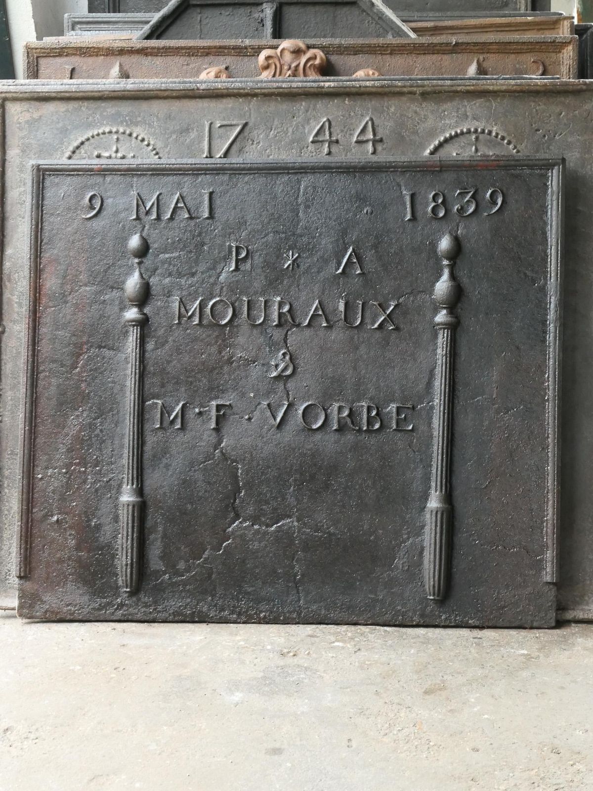 photo vintage Antique French Neoclassical 'Marriage' Fireback / Backsplash, 19th Century