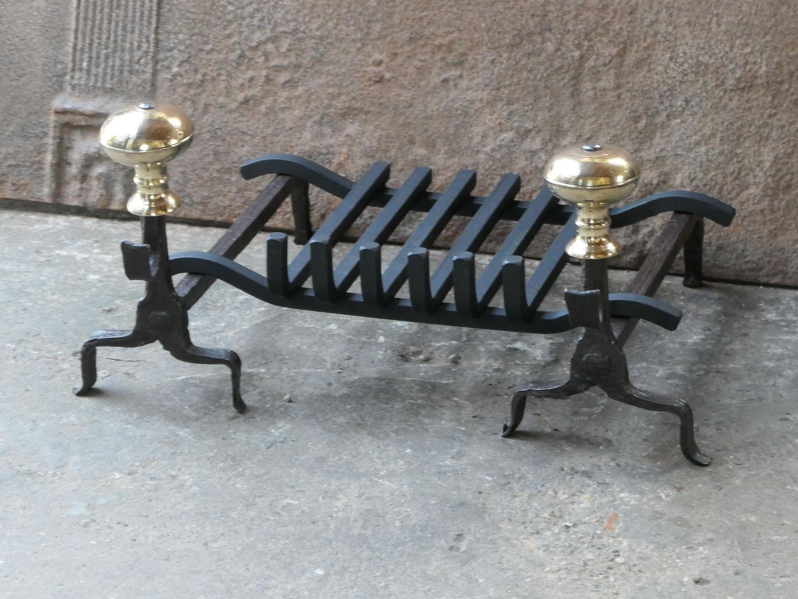 French Louis XV Period Fireplace Grate Or Fire Basket, 18th Century photo vinterior