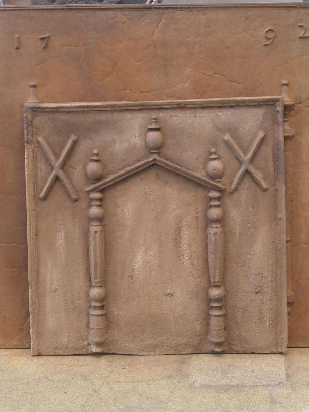 French Louis XIV Period 'Pillars And Pediment' Fireback / Backsplash photo vinterior