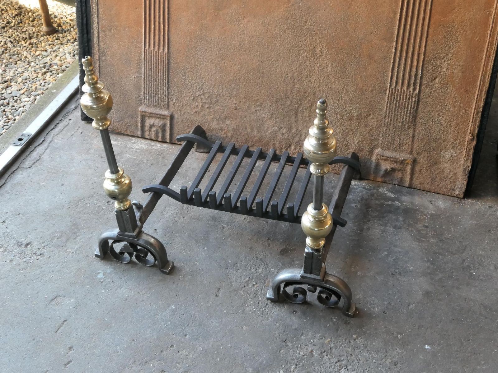 photo furniture 18th Century French Louis XV Fireplace Log Grate